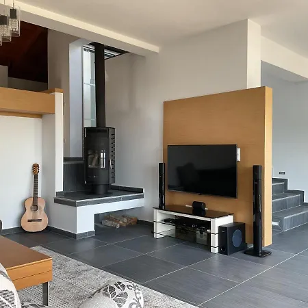 Stadi Villa Nikiti (Sithonia)